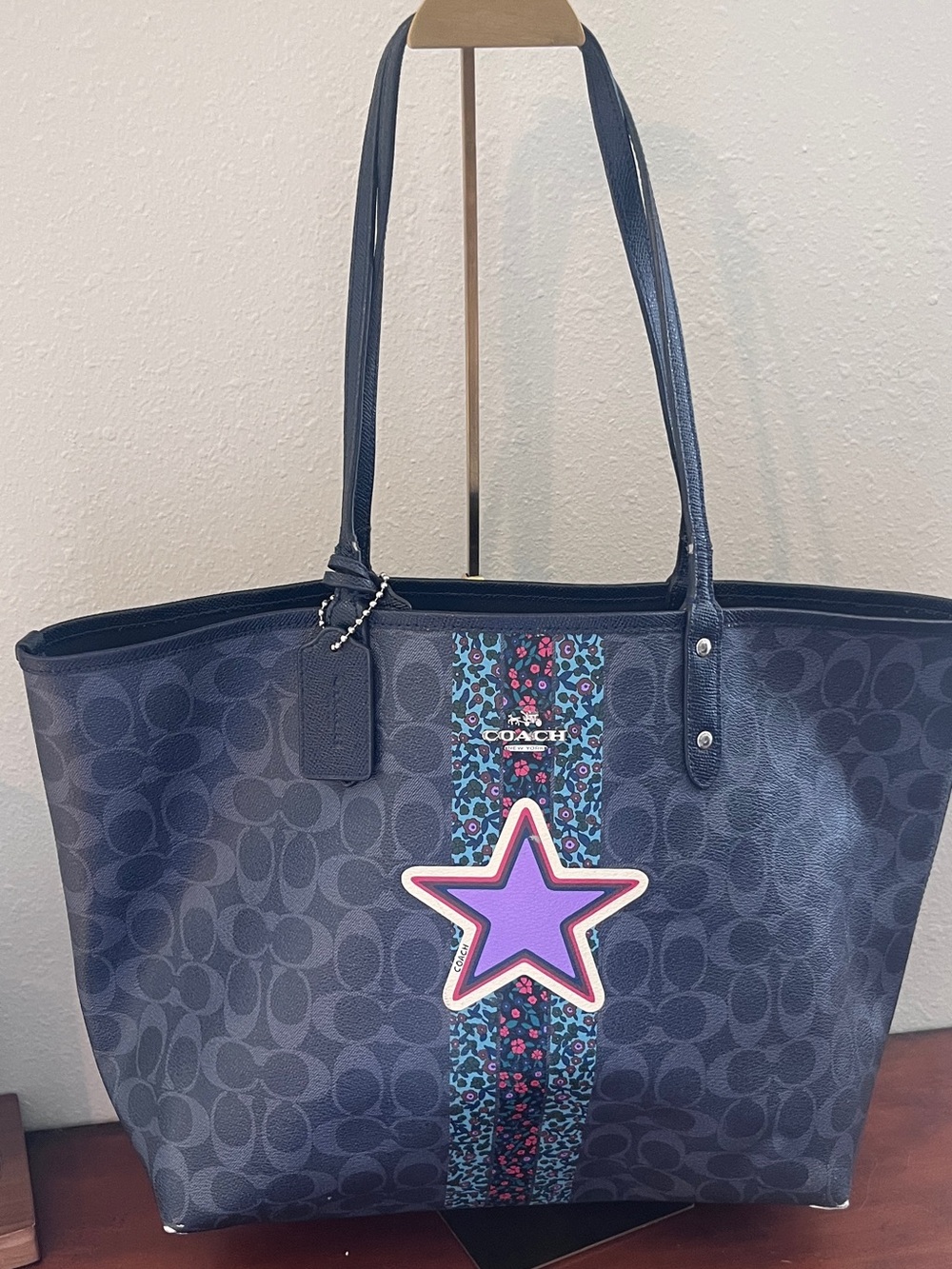 Authentic Coach city tote with cute star print